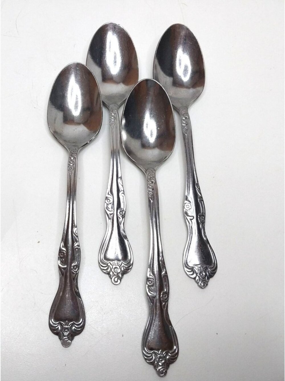 Oneida Azalea Set Of 4 Vintage Oval Place Soup Spoons Stainless Steel Floral